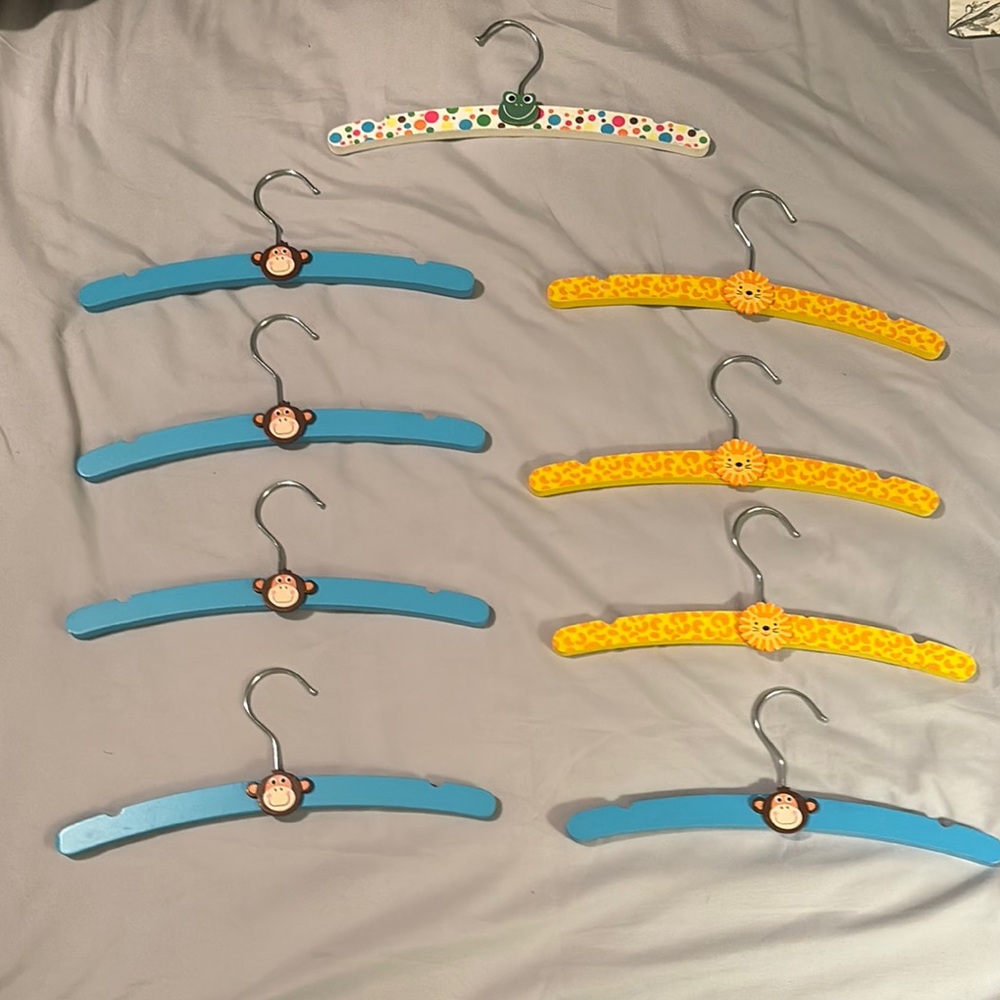 Lot of 9 Kids/ Children Wooden Colorful Animal Cloths Hangers